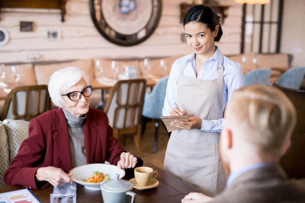 family-at-the-restaurant-YJSWX6M.jpg